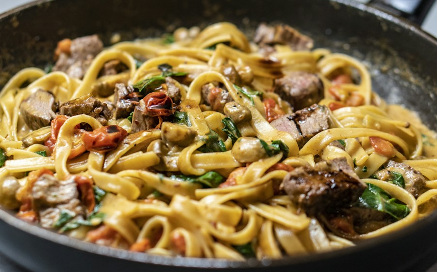 Golden Garlic Pasta